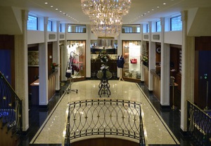 Reception and Boutique 